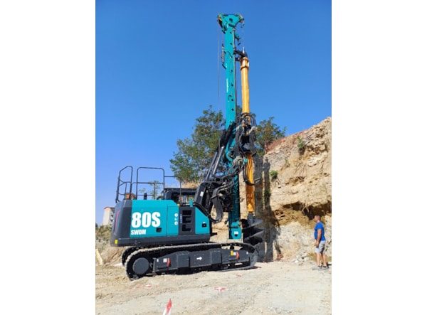 Instalatie de Foraj SUNWARD SWDM85SW cu sistem de ridicare pe troliu de vanzare